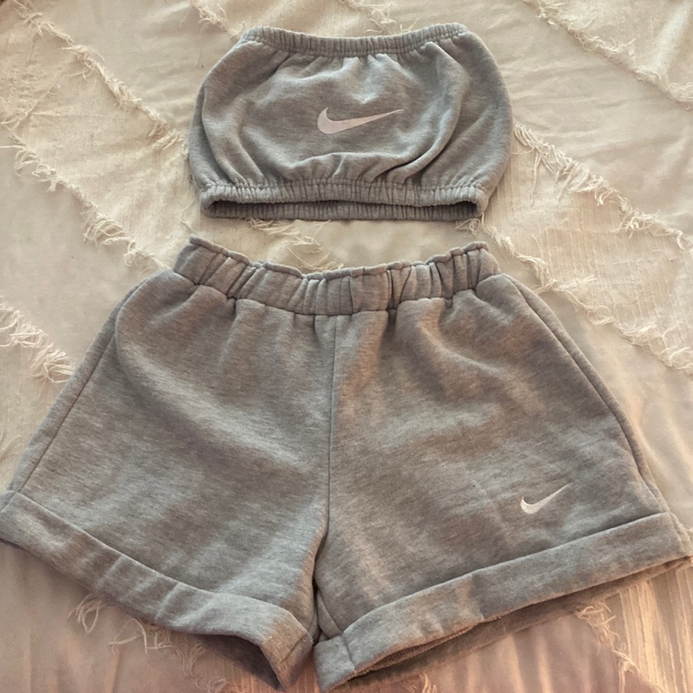 Nike 2 piece sweat set
